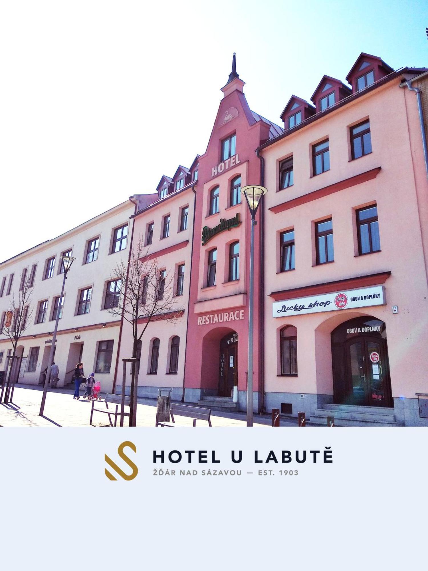 Hotel U Labutě Žďár nad Sázavou Exteriér fotografie